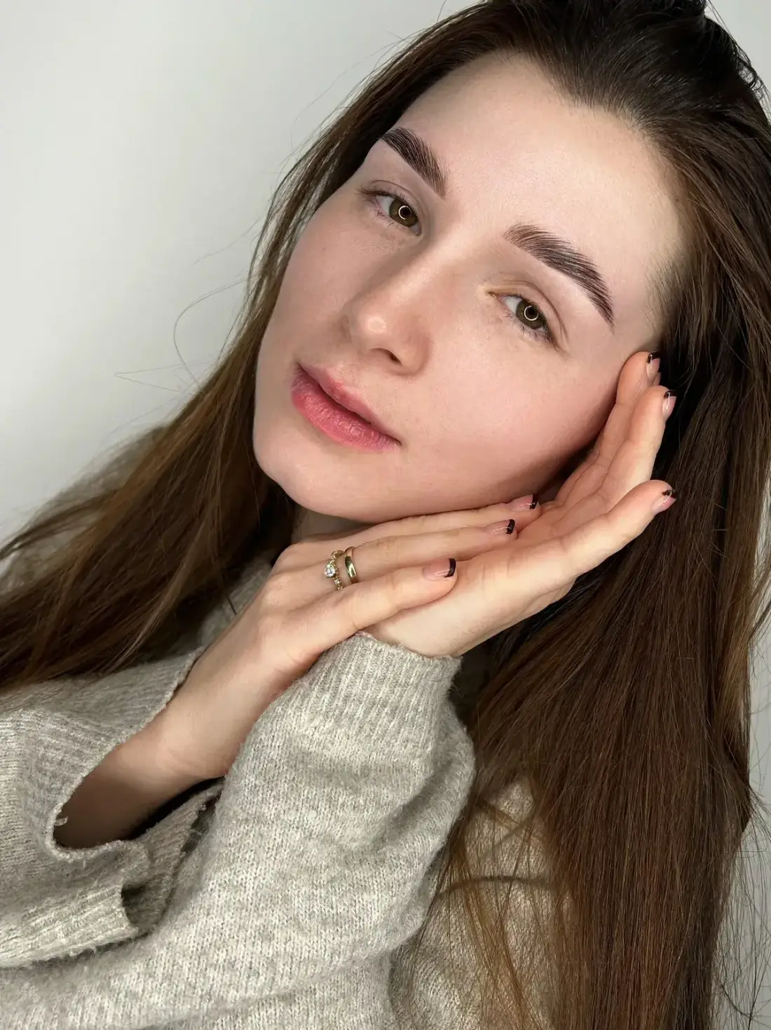 Szemöldök laminálás — természetes, ápolt forma, FRUBEAUTY Budapest